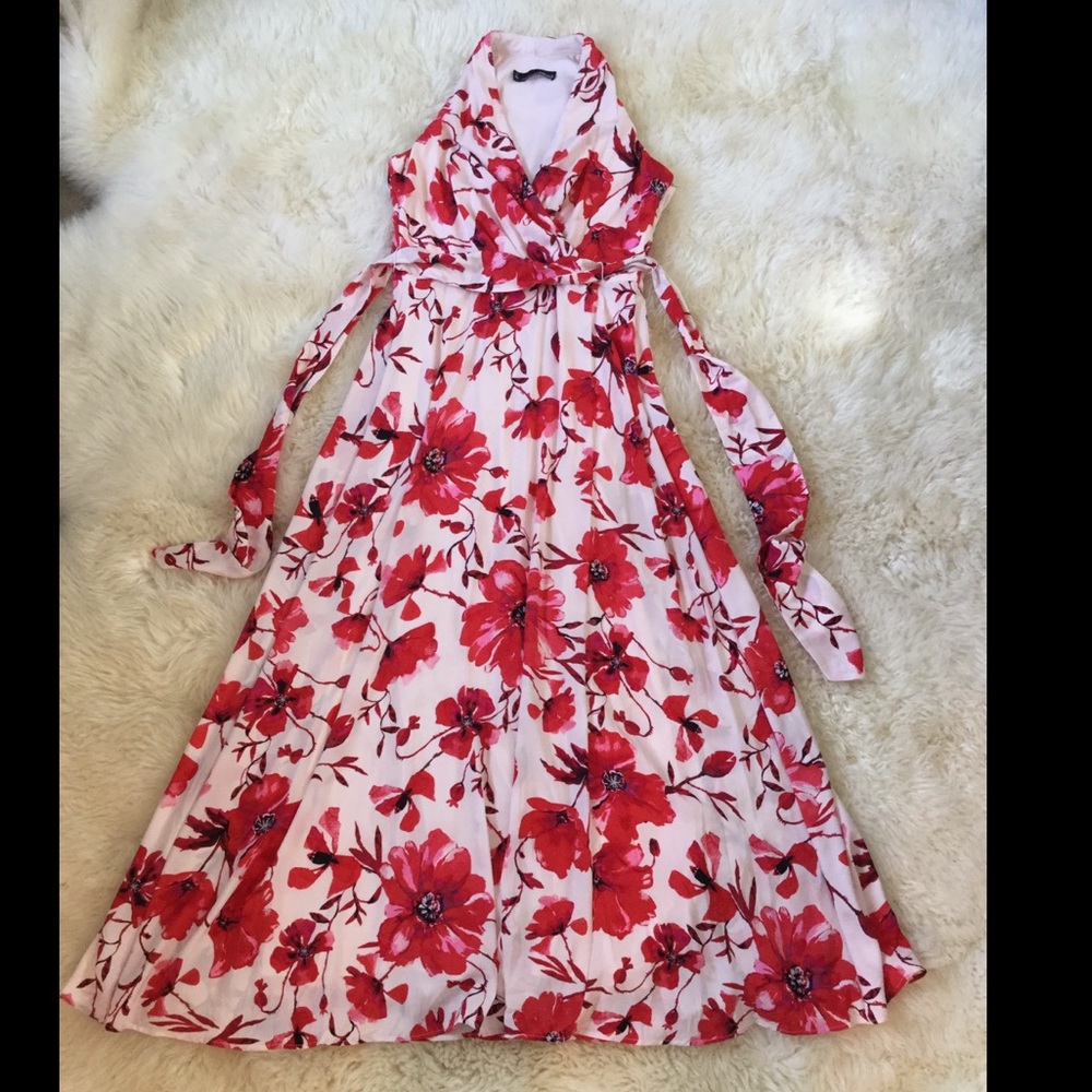 Elegant Floral Crossover Maxi Dress